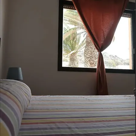 Magic View Facing Montanaroja Δωμάτια σε οικογενειακή κατοικία